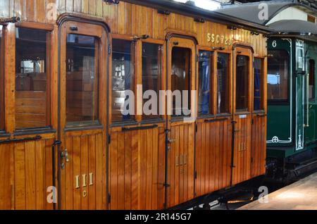 Utrecht, Paesi Bassi - 23 luglio 2022: Vecchia carrozza in mostra nello Spoorwegmuseum Foto Stock