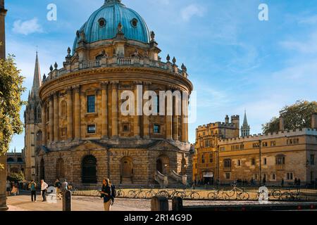 Oxford, Regno Unito - 21 settembre 2019 : The Radcliffe Camera, un vecchio edificio storico a Oxford, Inghilterra Foto Stock
