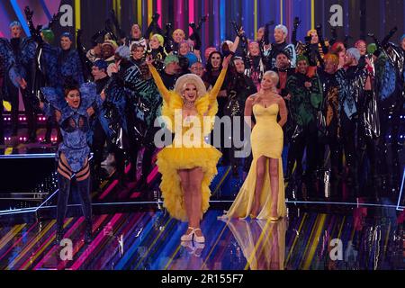 Liverpool, Regno Unito. 11 maggio 2023 . Eurovision Queens ha mostrato di esibirsi sul palco in occasione della semifinale 2 del Concorso di canzoni Eurovision tenutosi presso la M&S Bank Arena. Credit: Alan D West/EMPICS/Alamy Live News Foto Stock