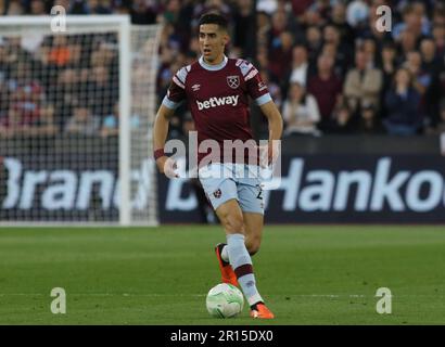 Nayef Aguerd del West Ham United durante l'Europa Conference League semi Final 1st tappa tra West Ham United e AZ Alkmaar al London Stadium di Stratford giovedì 11th maggio 2023. (Foto: Michael driver | NOTIZIE MI) Credit: NOTIZIE MI & Sport /Alamy Live News Foto Stock