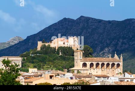 Vista della chiesa parrocchiale di Trasfiguracio del Senyor ad Arta Foto Stock