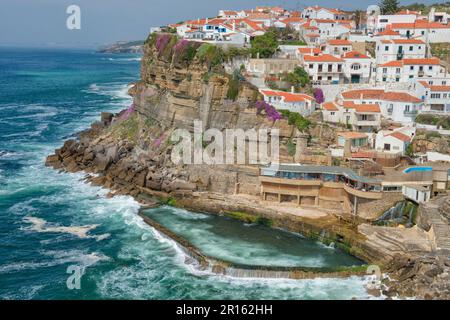 Azenhas do Mar, Costa di Lisbona, Portogallo Foto Stock