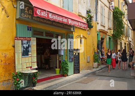 Città vecchia di Arles, Provenza, Provenza-Alpi-Costa Azzurra, Francia Foto Stock