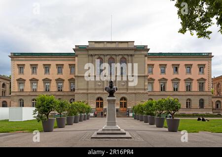 Ginevra, Svizzera - Giugno 11 2018: L'edificio principale dell'Università di Ginevra si trova parc des Bastions. Foto Stock