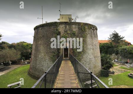 Il martello Tower F, Marine parata Clacton-on-Sea, Essex, Inghilterra, UK Foto Stock