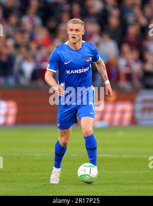 Jens Odgaard di AZ Alkmaar durante la semifinale dell'Europa Conference League, prima tappa al London Stadium. Data immagine: Giovedì 11 maggio 2023. Foto Stock