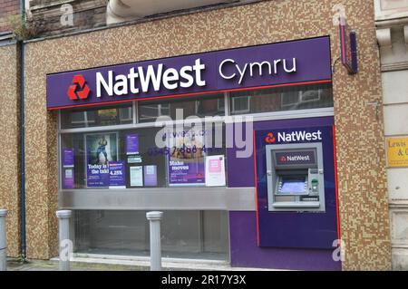 Filiale di NatWest Bank a Port Talbot, Galles, Regno Unito. 10 maggio 2023 Foto Stock