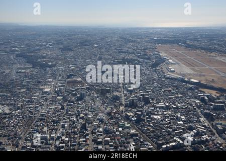 Stazione aerea di Yamato ripresa da Nord verso Enoshima direzione Foto Stock