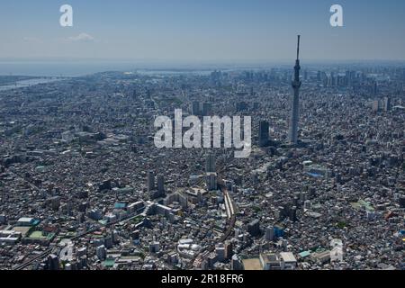 Stazione di Hikifune, stazione di Keisei hikifune vista aerea ripresa dal lato nord verso il cielo tower, Tokyo Bay Foto Stock