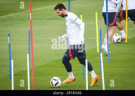 Saint-Germain-en-Laye, Francia, Francia. 12th maggio, 2023. Lionel (Leo) MESSI di PSG durante una sessione di formazione di Parigi Saint-Germain presso l'Ooredoo Center il 12 maggio 2023 a Saint-Germain-en-Laye, vicino a Parigi, Francia. (Credit Image: © Matthieu Mirville/ZUMA Press Wire) SOLO PER USO EDITORIALE! Non per USO commerciale! Foto Stock