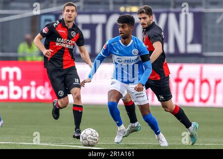 Den Bosch, Paesi Bassi. 12th maggio, 2023. DEN BOSCH, PAESI BASSI - MAGGIO 12: Gedion Zelalem del FC Den Bosch controllerà la palla durante la partita di Keuken Kampioen Divisie tra il FC Den Bosch e l'Almere City FC allo Stadion De Vliert il 12 Maggio 2023 a Den Bosch, Paesi Bassi (Foto di ben Gal/ Orange Pictures) Credit: Orange Pics BV/Alamy Live News Foto Stock