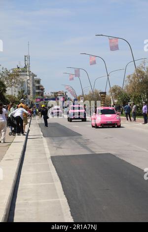 Pescara Italia, 05 07 2023 arrivo del giro d’Italia 2023 a Pescara: Remco Evenepoel vince la prima tappa e indossa la maglia rosa. Foto Stock