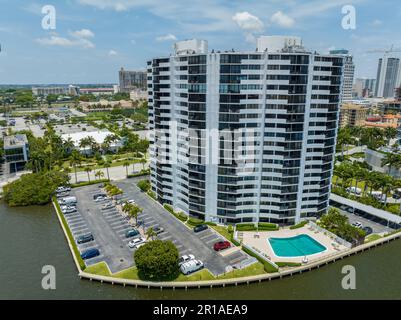 Palm Beach, FL, USA - 11 maggio 2023: Foto aerea Trianon Condominium Foto Stock