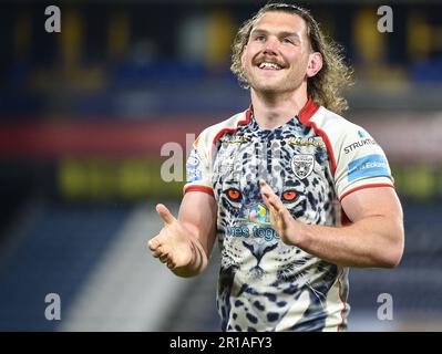 Huddersfield, Inghilterra - 12th maggio 2023 - Robbie Mulhern di Leigh Leopardi celebra la vittoria. Rugby League Betfred Super League Round 12, Huddersfield Giants vs Leigh Leopards al John Smith's Stadium, Huddersfield, Regno Unito Credit: Dean Williams/Alamy Live News Foto Stock