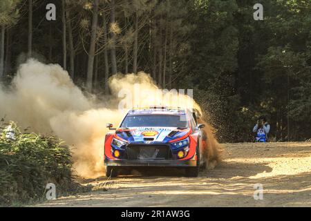 Portogallo, Portogallo. 12th maggio, 2023. Dani Sordo (ESP) Carrera Candido (ESP) del Team Hyundai Shell Mobis World Rally Team, Hyundaii20 N Rally1 Hybrid, 12 maggio 2023 in Portogallo. Credit: Independent Photo Agency/Alamy Live News Foto Stock