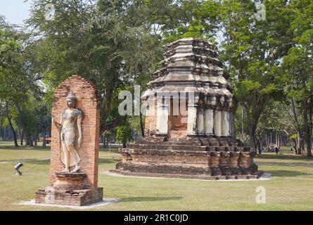 Wat Trapphang Ngoen nella storica città di Sukhothai, Thailandia, considerata la prima capitale del Siam Foto Stock