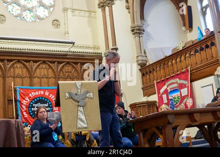 Oxford, Regno Unito - 01 febbraio 2023, gli insegnanti di grande impatto si riuniscono al Wesley Memorial Church Rally con i relatori Foto Stock