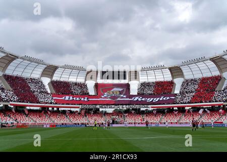 Bari, Italia. 13th maggio, 2023. Stadio San Nicola, Bari, Italia, 13 maggio 2023, Tifosi di SSC Bari durante SSC Bari vs Reggina 1914 - Calcio italiano Serie B Match Credit: Live Media Publishing Group/Alamy Live News Foto Stock