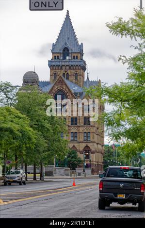 Bank of America occupa ora il simbolo di arenaria Syracuse Savings Bank Building a Clinton Square, ex percorso del canale Erie. Foto Stock