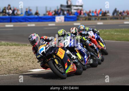 13th maggio 2023: FonaCAB Nichols OilsNorth West 200, Portrush, Antrim, Irlanda del Nord: North West 200 Race Day 2023: Davey Todd (Honda - Milenco by Padgett's Motorcycles) ha vinto la gara Supersport Foto Stock