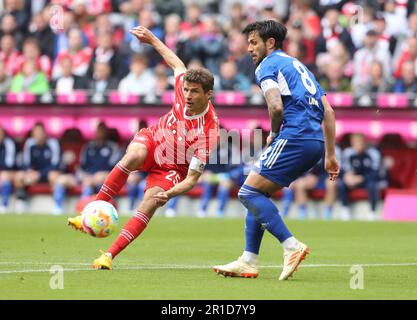 Monaco, Germania. 13th maggio, 2023. Firo : 13th maggio 2023, calcio, campionato 1st, 1st Bundesliga, stagione 2022/2023, 32nd matchday FC Bayern Monaco - FC Schalke 04 Thomas Muller, FC Bayern Monaco, FCB, Bayern, Munchen, Intera cifra, credito: dpa/Alamy Live News Foto Stock