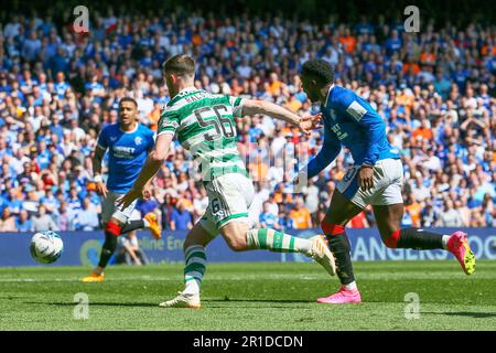 Glasgow, Regno Unito. 13th maggio, 2023. I Rangers hanno giocato al Celtic all'Ibrox Stadium di Glasgow, Scozia, Regno Unito, nel loro penultimo gioco domestico della stagione e hanno battuto il Celtic 3 - 0. I gol sono stati segnati da Todd Cantwell, Rangers 13 (5 minuti), John Souttar, Rangers 16 (34 minuti) e Fashion Sakala Rangers 30, (70 minuti) Credit: Findlay/Alamy Live News Foto Stock