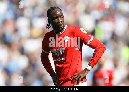 Bolton, Regno Unito. 13th maggio, 2023. Devante Cole di Barnsley guarda su. EFL Skybet Football League One Play Off semi final, 1st leg match, Bolton Wanderers / Barnsley presso lo stadio dell'Università di Bolton a Bolton, Lancs sabato 13th maggio 2023. Questa immagine può essere utilizzata solo per scopi editoriali. Solo per uso editoriale, foto di Chris Stading/Andrew Orchard sports photography/Alamy Live news Credit: Andrew Orchard sports photography/Alamy Live News Foto Stock