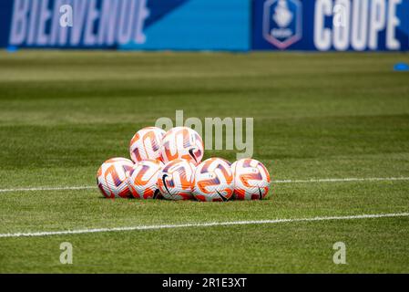 Orleans, Francia. 13th maggio, 2023. La palla ufficiale in vista della Coppa Francese delle Donne, finale di calcio tra Olympique Lyonnais e Parigi Saint-Germain il 13 maggio 2023 allo Stade de la Source di Orleans, Francia - Foto Melanie Laurent/A2M Sport Consulting/DPPI Credit: DPPI Media/Alamy Live News Foto Stock