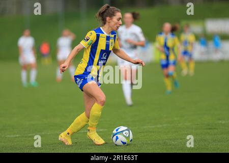 Julia Kappenberger (18° Vienna FC) controllo della palla durante il Planet pure Frauen Bundesliga Match USV Neulengbach vs primo Vienna FC a Wienerwald Stadion Neulengbach (Tom Seiss/ SPP) Credit: SPP Sport Press Photo. /Alamy Live News Foto Stock