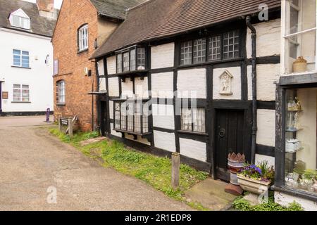 lichfield, Staffordshire-regno unito Aprile, 14, 2023 Una casa in legno incorniciata nel centro di Lichfield, Staffordshire Foto Stock