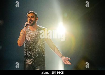 Il partecipante italiano Marco Mengoni ha suonato in finale per la finale di Eurovision Song Contest alla M&S Bank Arena di Liverpool. Data immagine: Sabato 13 maggio 2023. Foto Stock