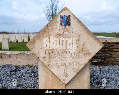 Esterno del nuovo cimitero britannico di Passchendaele Foto Stock