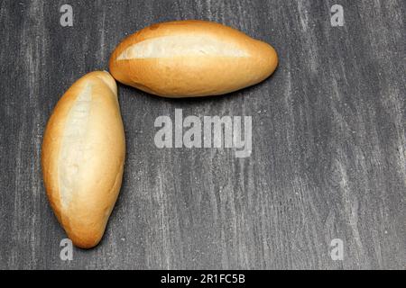 Pane messicano delizioso, soffice, caldo, croccante, pane bianco bolillo, Pane di pane francese o di pane fatto con farina di grano molto economica Foto Stock