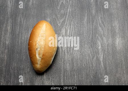 Pane messicano delizioso, soffice, caldo, croccante, pane bianco bolillo, Pane di pane francese o di pane fatto con farina di grano molto economica Foto Stock