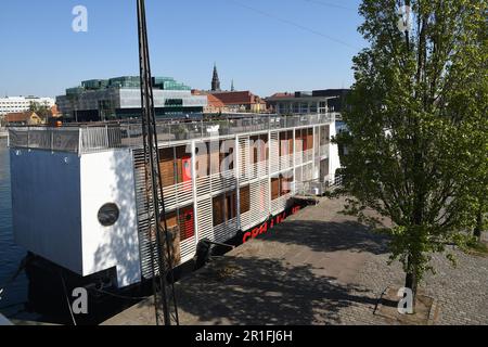 Maggio 13,2023/ CPH soggiorno hotel vista della sposa langro e nero dimond reale biblioteca e vew del canale di Copenaghen capitale danese Copenhagen Danimarca. (Foto.Francis Joseph Dean/immagini del decano) Foto Stock