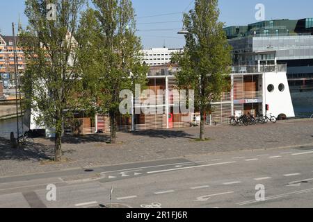 Maggio 13,2023/ CPH soggiorno hotel vista della sposa langro e nero dimond reale biblioteca e vew del canale di Copenaghen capitale danese Copenhagen Danimarca. (Foto.Francis Joseph Dean/immagini del decano) Foto Stock