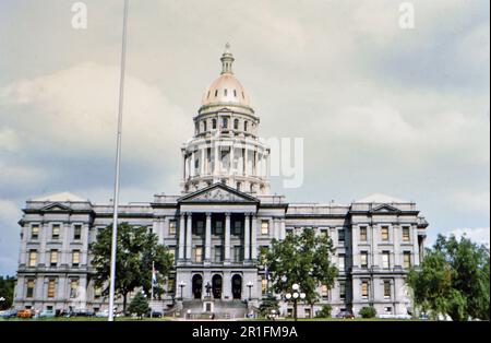 Colorado state Capitol a Denver, Colorado (r) ca. 1950-1955 Foto Stock