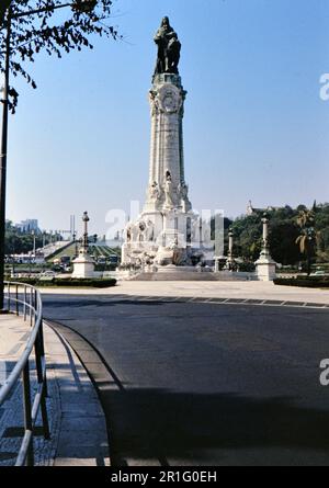 Fotografia del marchese di Piazza Pombal a Lisbona, Portogallo. Monumento a Sebastião José de Carvalho e Melo, 1st Marchese di Pombal ca. 1984 Foto Stock