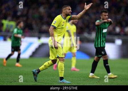 Milano, Italia. 13th maggio, 2023. Danilo D'Ambrosio del FC Internazionale gesti durante la Serie A match tra FC Internazionale e noi Sassuolo allo Stadio Giuseppe Meazza il 13 2023 maggio a Milano Italia . Credit: Marco Canoniero/Alamy Live News Foto Stock