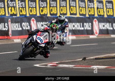 Portstewart, Regno Unito. 13th maggio, 2023. Emmet o'Grady navigando nella Chicane alla Northwest 200 Race 2 Supersport Class. Davey Todd è stato il vincitore della gara, con Richard Cooper Second e Peter Hickman Third Credit: Bonzo/Alamy Live News Foto Stock