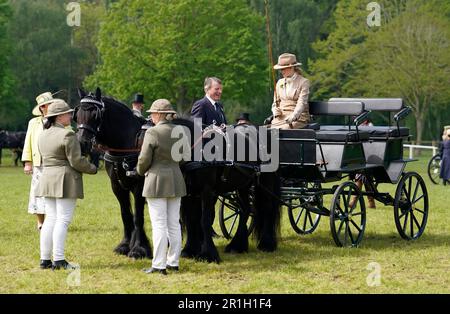 Lady Louise Windsor guida una carrozza nel Pol Roger Meet della British Driving Society al Royal Windsor Horse Show nel Castello di Windsor, Berkshire. Data immagine: Domenica 14 maggio 2023. Foto Stock