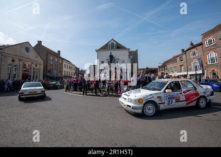 Wallingford Car Rally 14th 2023 maggio - Parata dei veicoli attraverso il centro di Wallingford Foto Stock