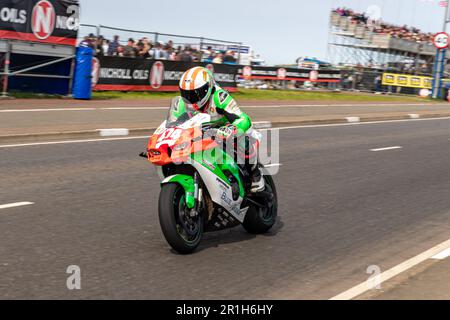 Portstewart, Regno Unito. 13th maggio, 2023. Kamil Holan che avrebbe ventesimo posto nella gara di classe CP Hire Superstock al Northwest 200. Posizioni di credito: Bonzo/Alamy Live News Foto Stock