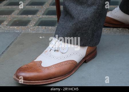 Jermyn Street, Londra, Regno Unito. 14th maggio 2023. Il terzo Grand Flaneur Walk nel centro di Londra. Credit: Matthew Chattle/Alamy Live News Foto Stock