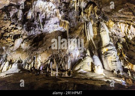 Grotta di Punkevni nella regione del Carso Moravo, Repubblica Ceca Foto Stock