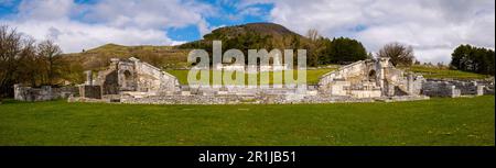 Teatro Samnite, zona archeologica di Pietrabbondante. Isernia, Molise, Italia, Europa. Foto Stock