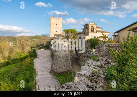 Veduta panoramica ad Arpino, antica cittadina in provincia di Frosinone, Lazio, Italia centrale. Foto Stock