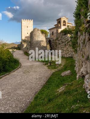 Veduta panoramica ad Arpino, antica cittadina in provincia di Frosinone, Lazio, Italia centrale. Foto Stock