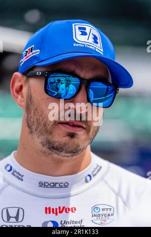 Indianapolis, IN, Stati Uniti. 13th maggio, 2023. Il pilota INDYCAR, GRAHAM RAHAL (15) di New Albany, Ohio, si prepara a correre per il Gran Premio GMR all'Indianapolis Motor Speedway di Indianapolis IN. (Credit Image: © Walter G. Arce Sr./ZUMA Press Wire) SOLO PER USO EDITORIALE! Non per USO commerciale! Foto Stock