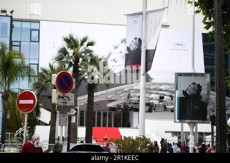 Cannes, Francia. 14th maggio, 2023. Preparativi per il Festival Internazionale del Cinema di Cannes 76th, Palais des Festivals, la Croisette, a Cannes, Francia, Il 14 maggio 2023. Photo by Lionel Urman/ABACAPRESS.COM Credit: Abaca Press/Alamy Live News Foto Stock